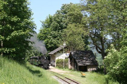 Ybbsthalbahn Uv1 Haltestelle Gaming 2008 05 28 Herbert Ortner 420x280 - Rettung Ötscherland Express